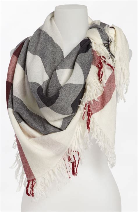 burberry merino wool scarf youtube|10 Easy Ways to Wear Burberry Scarf .